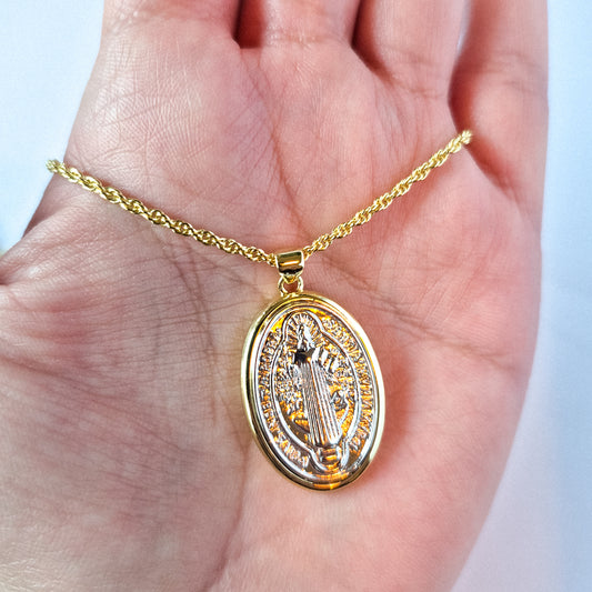 Collar Medalla San Benito Oro Laminado 18K