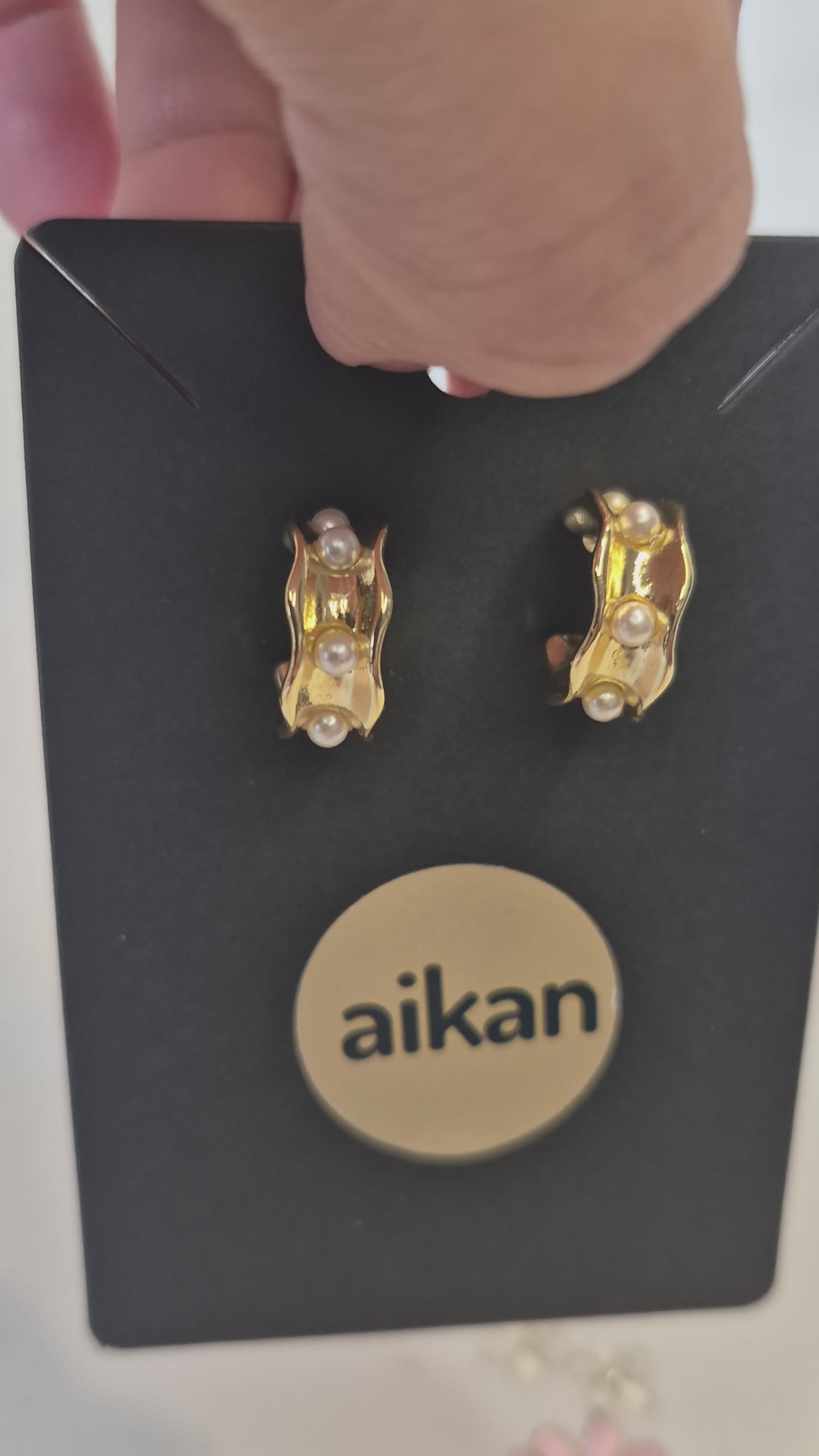 Aros Elisa | Argolla con Perlas Oro Laminado 18K✨️