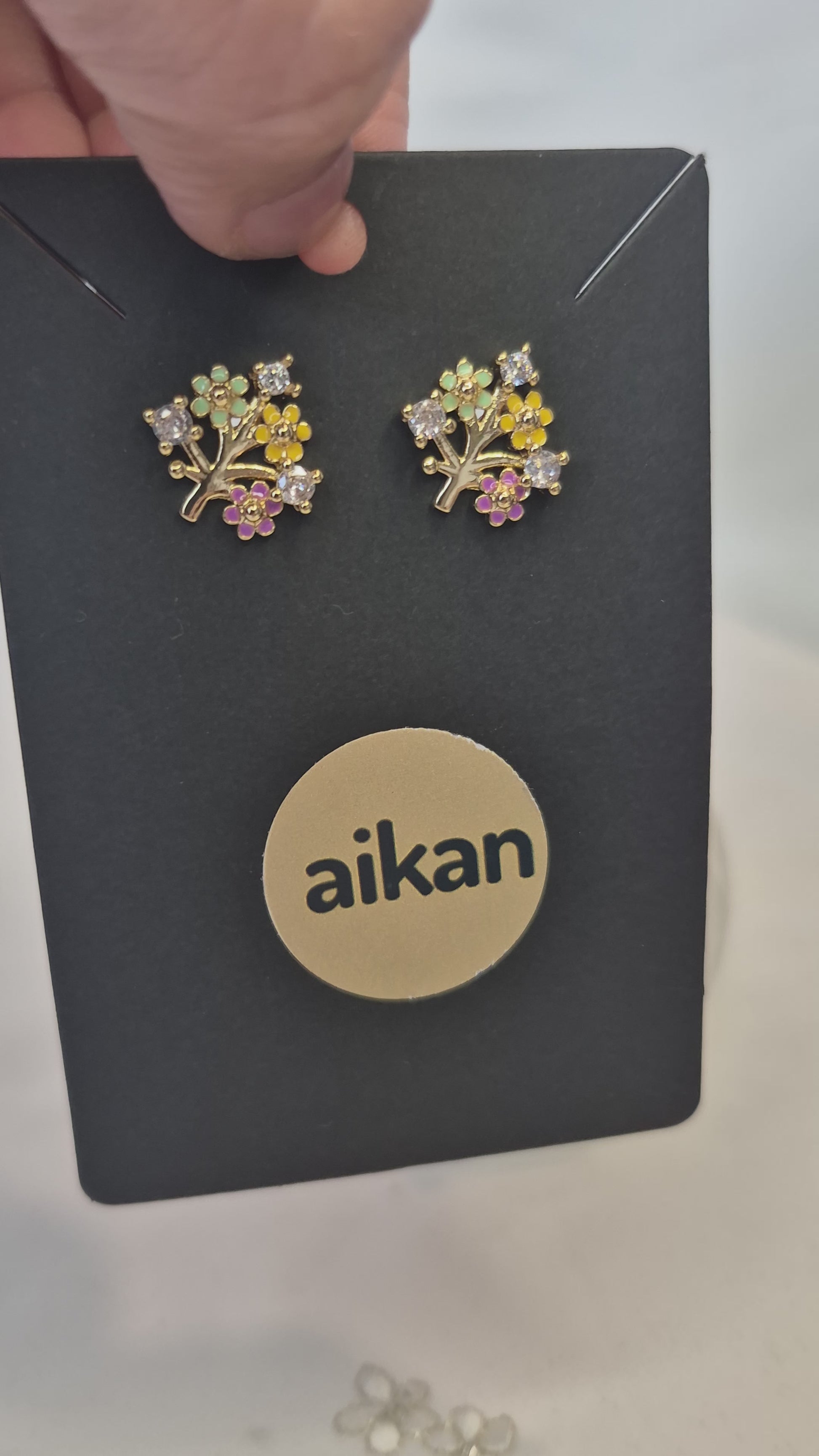 Aros Ramo de Flores Oro Laminado 18K✨️