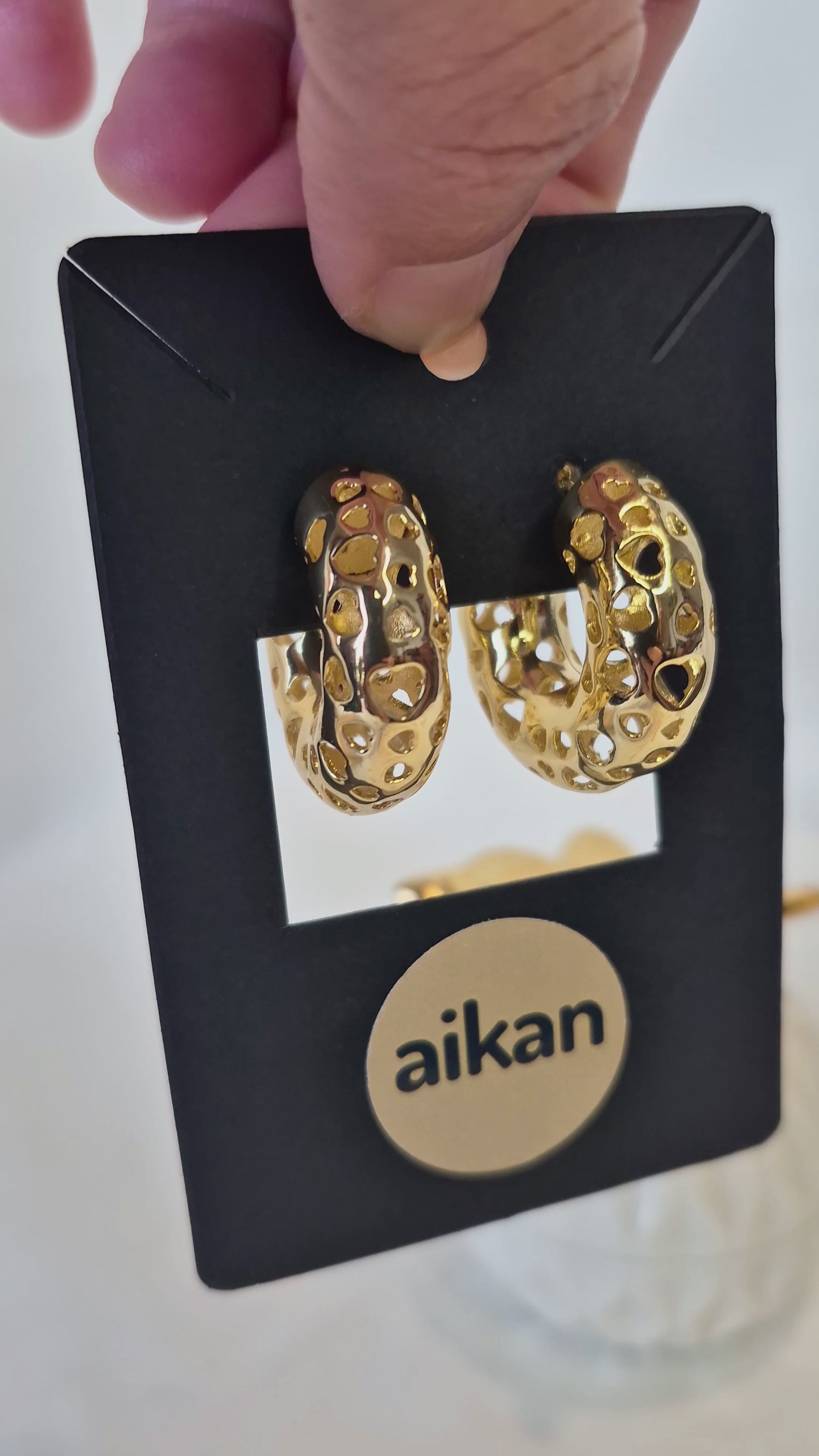 Aros Aura | Argolla Corazones Oro Laminado 18K ✨