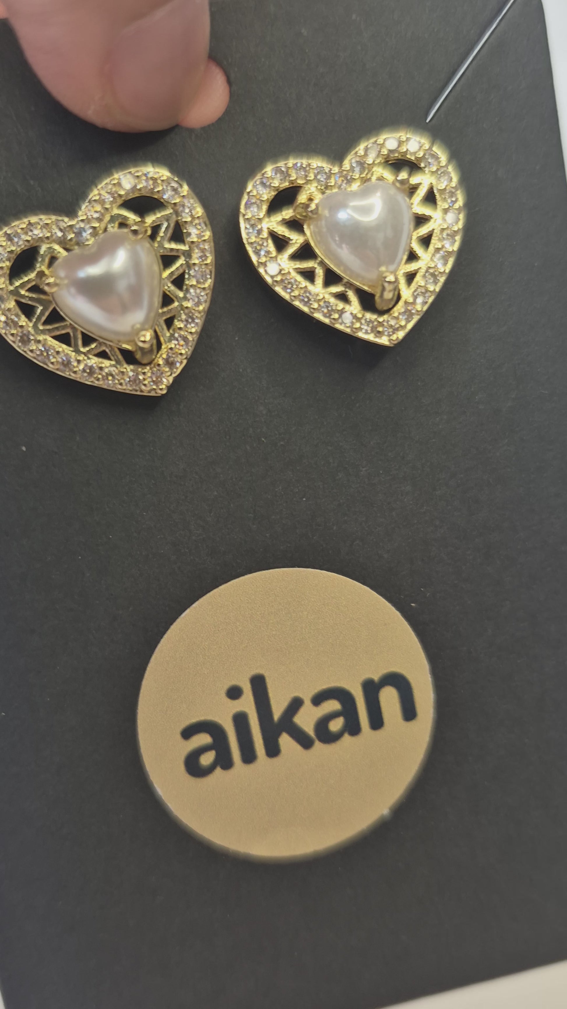 Aros Valentina | Corazón Brillante Oro Laminado 18K✨️