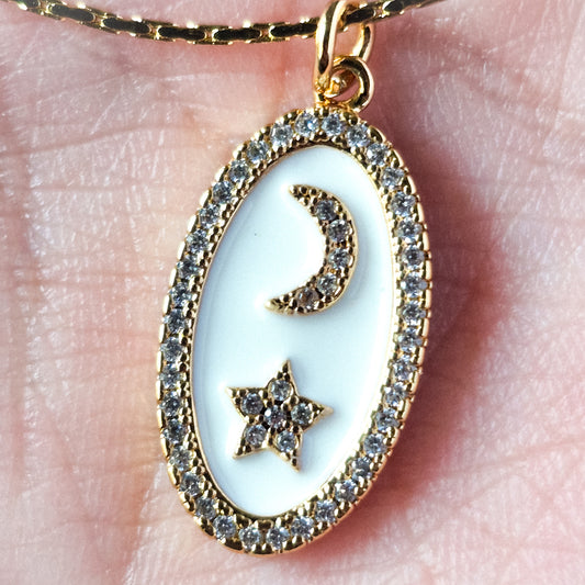 Collar Luna y Estrella Brillo Celestial Oro Laminado 18K
