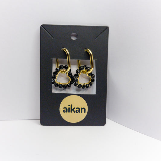 Aros Noire | Argollas Corazón con Cristales Negros Oro Laminado ✨️