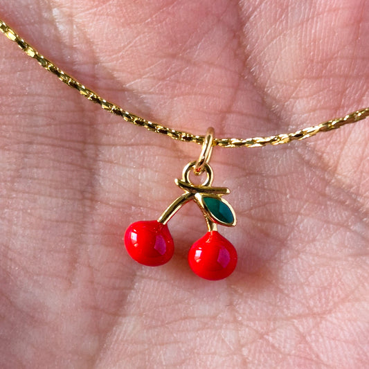 🍒 Collar Cerezas Encantadas Oro Laminado 18K