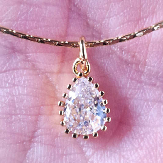 💎 Collar Gota de Luz | Oro Laminado 18K con Circón Brillante